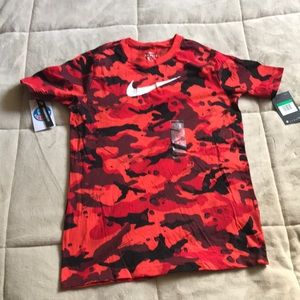 New boys Nike T-shirt
